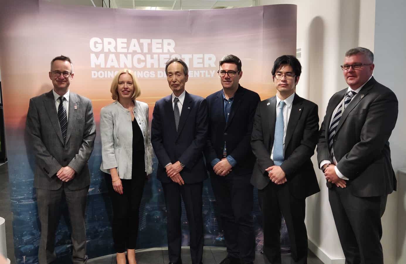 David Hilton, MIDAS, Me Jo Ahmed, Honorary Consul of Japan in Manchester Masatsugu Minaka, Chairman of Daikin Europe Andy Burnham Hiroyasu Ishikawa, MD of Daikin Europe Sean Owen, Head of Low Carbon at GMCA